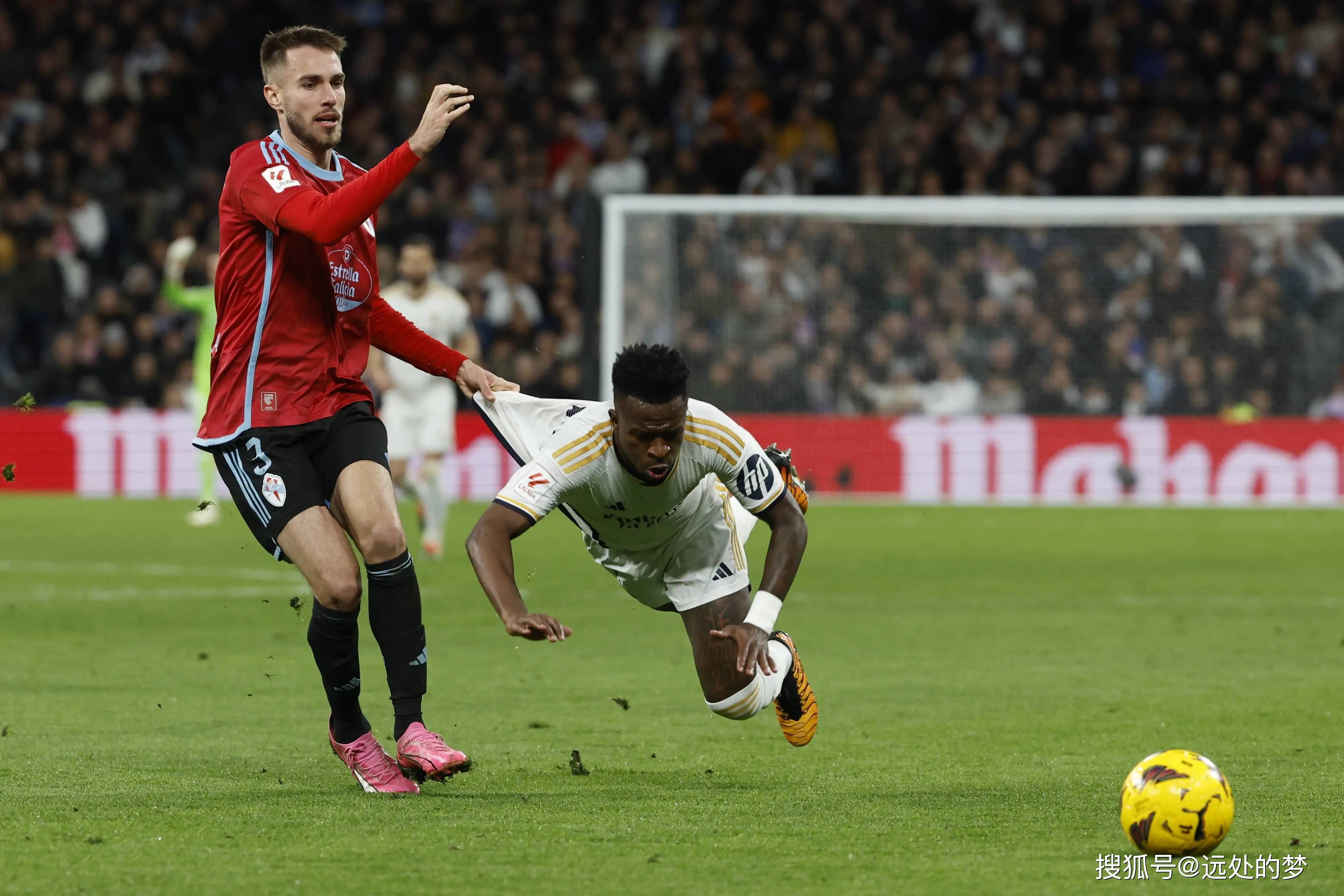 九游体育入口-包含赫塔菲主场完胜奥萨苏纳，全取三分的词条