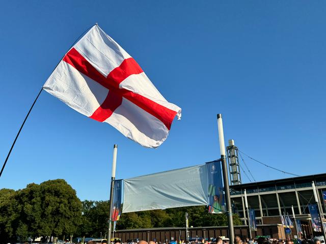 九游体育官方入口-斯洛文尼亚队遭遇严峻考验，最终获得胜利