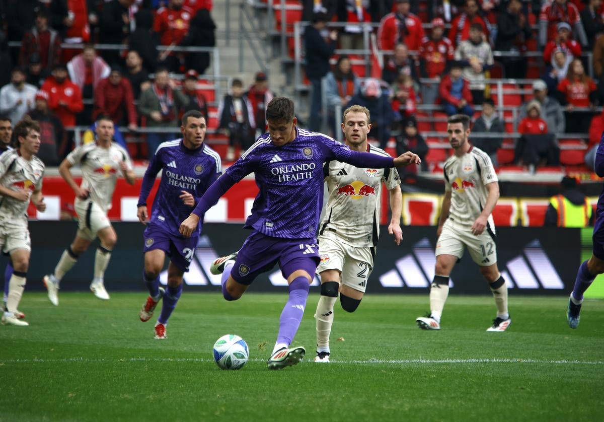 九游体育网页版-莱加内斯客场惨败皇马，机会渺茫